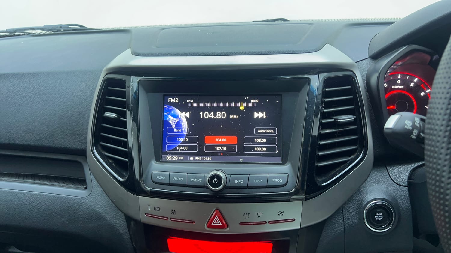 Used 2023 Mahindra XUV 300 TurboSport W8 Petrol Manual top_features Integrated (in-dash) music system