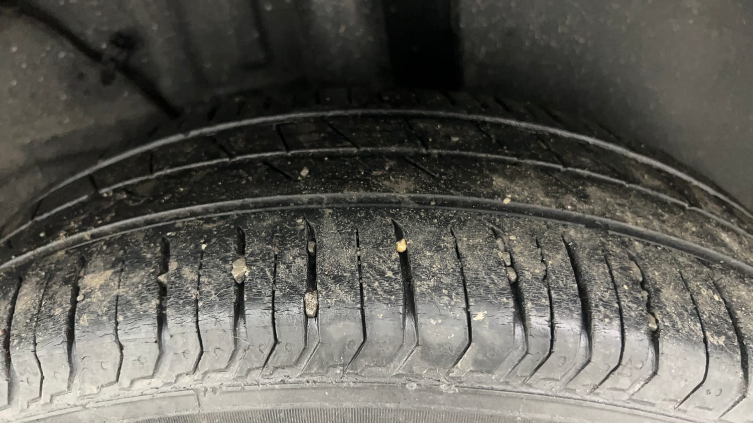 Used 2022 Tata Punch Adventure Rhythm Pack MT Petrol Manual tyres LEFT REAR TYRE TREAD VIEW