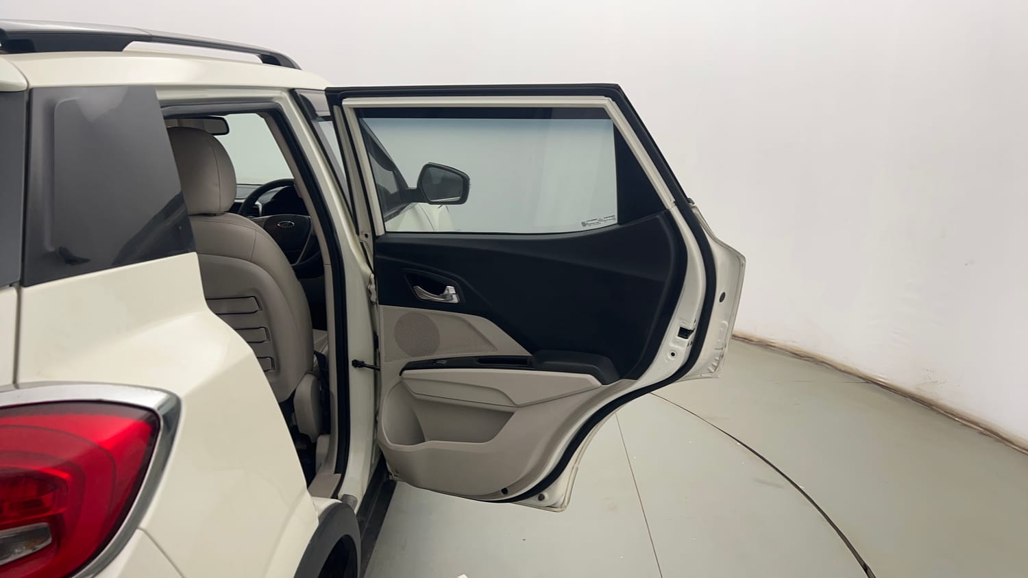 Used 2022 Mahindra XUV 300 W8 (O) 1.5 Diesel Diesel Manual interior RIGHT REAR DOOR OPEN VIEW