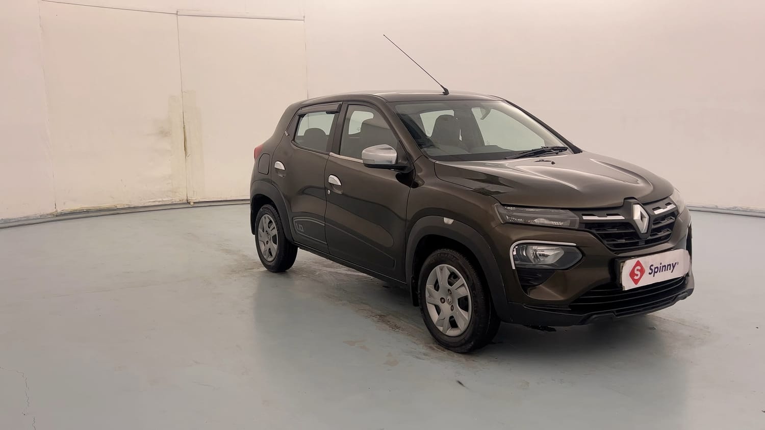 Used 2020 Renault Kwid 1.0 RXT Opt Petrol Manual exterior RIGHT FRONT CORNER VIEW