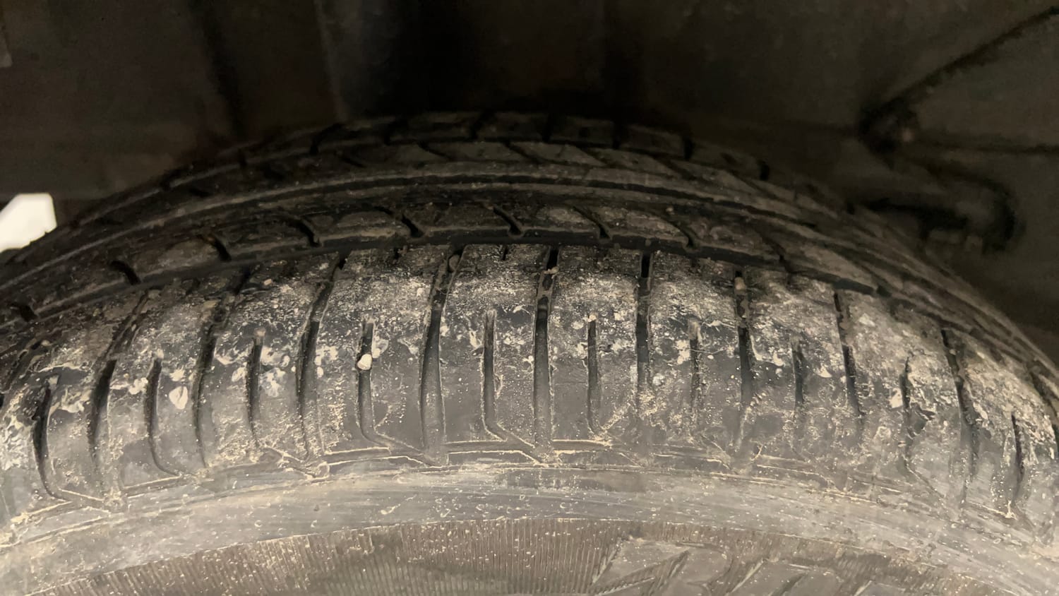 Used 2022 Tata Tiago XT CNG Cng Manual tyres RIGHT REAR TYRE TREAD VIEW