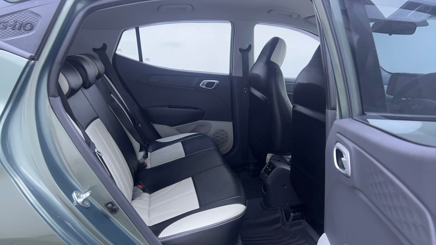 Used 2026 Hyundai Grand i10 Nios Asta 1.2 Kappa AMT Petrol Automatic interior RIGHT SIDE REAR DOOR CABIN VIEW