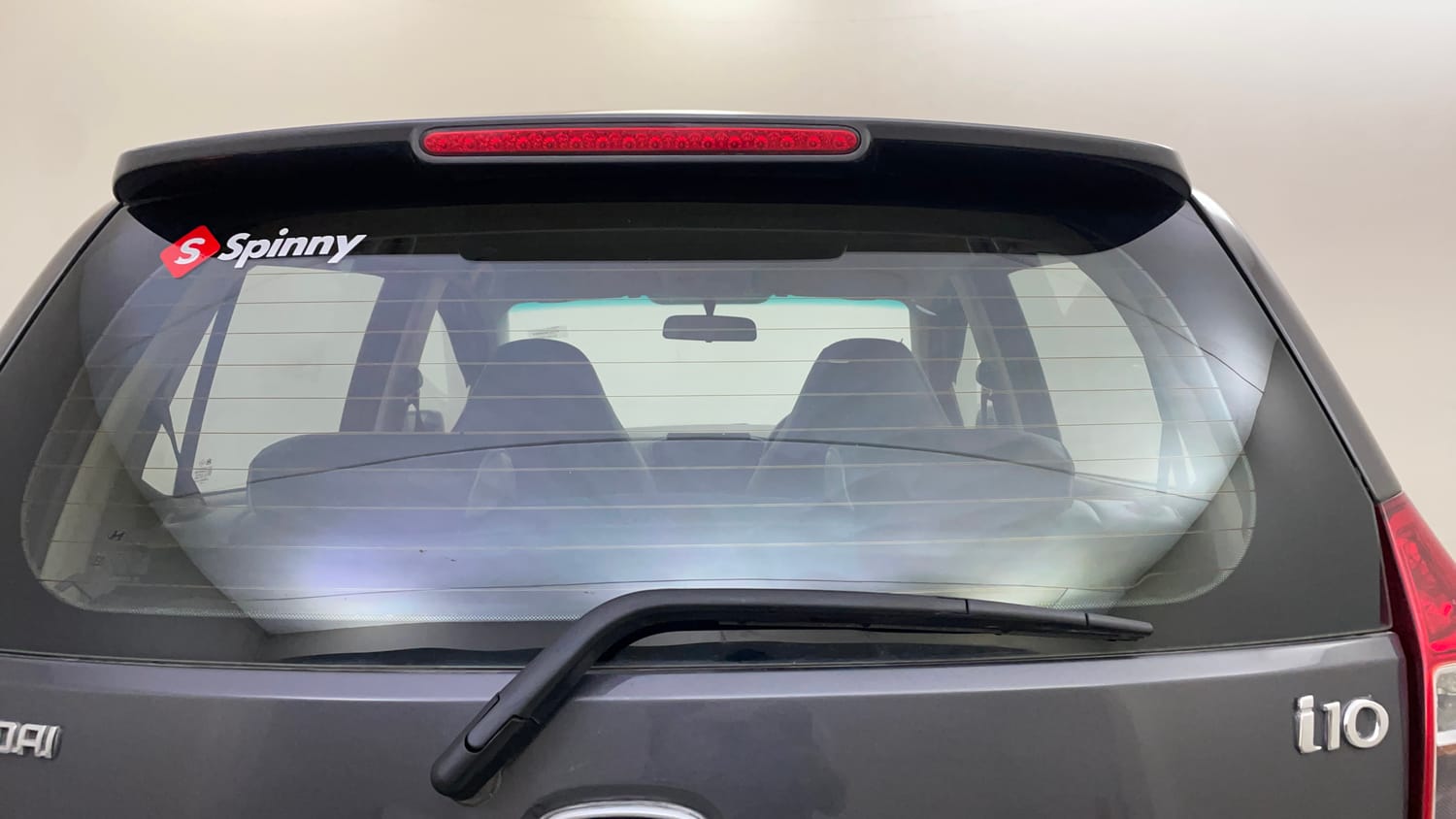 Used 2012 Hyundai i10 Sportz 1.2 Kappa2 Petrol Manual top_features Rear wiper