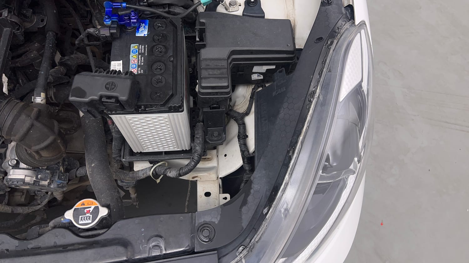 Used 2023 Hyundai Grand i10 Nios Sportz 1.2 Kappa VTVT Petrol Manual engine ENGINE LEFT SIDE VIEW