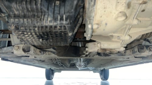 Used 2018 Renault Kwid RXT (O) 1.0 SCE Edition Petrol Manual extra FRONT LEFT UNDERBODY VIEW
