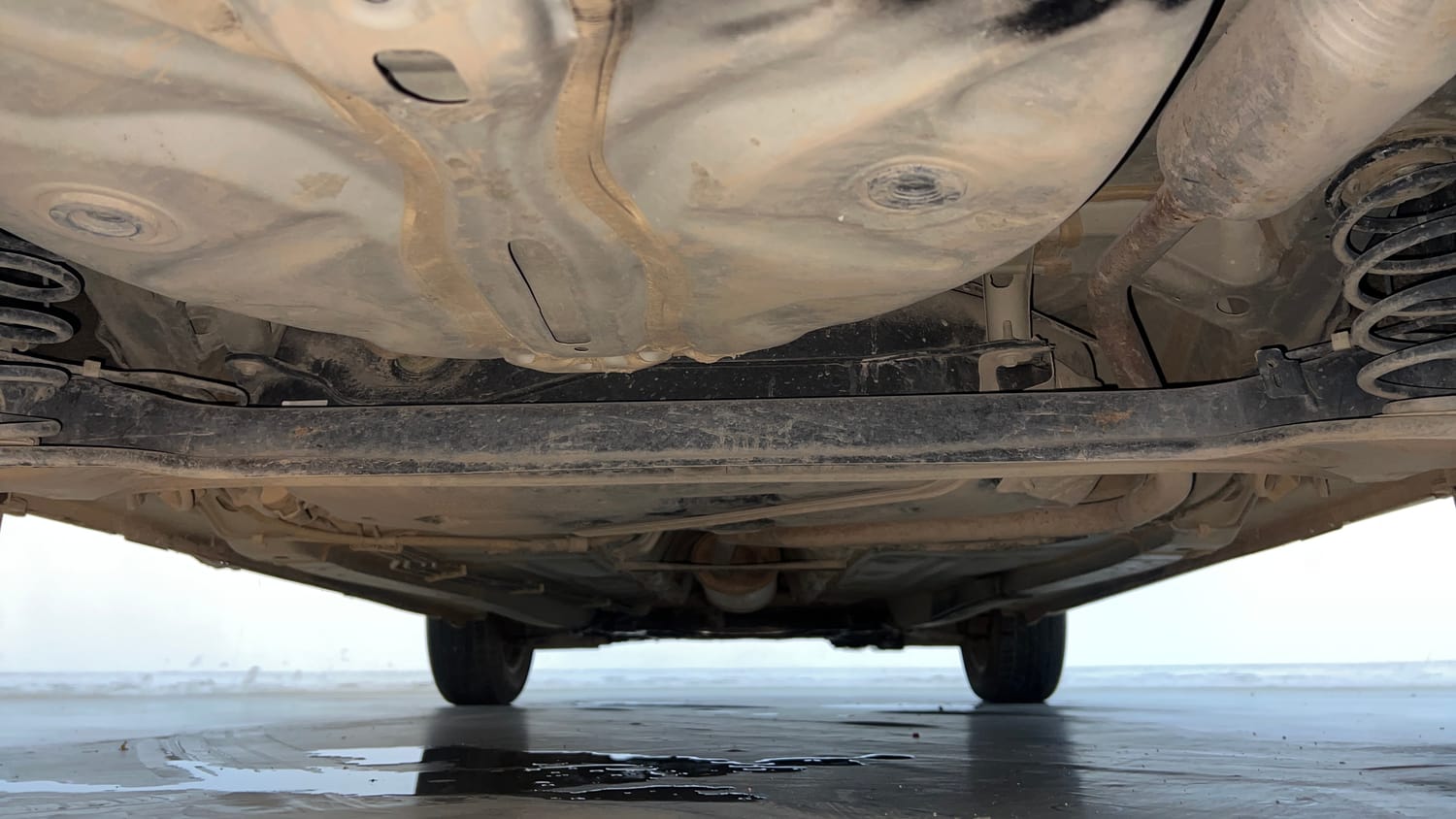 Used 2019 Maruti Suzuki Baleno Zeta Petrol Manual extra REAR UNDERBODY VIEW (TAKEN FROM REAR)