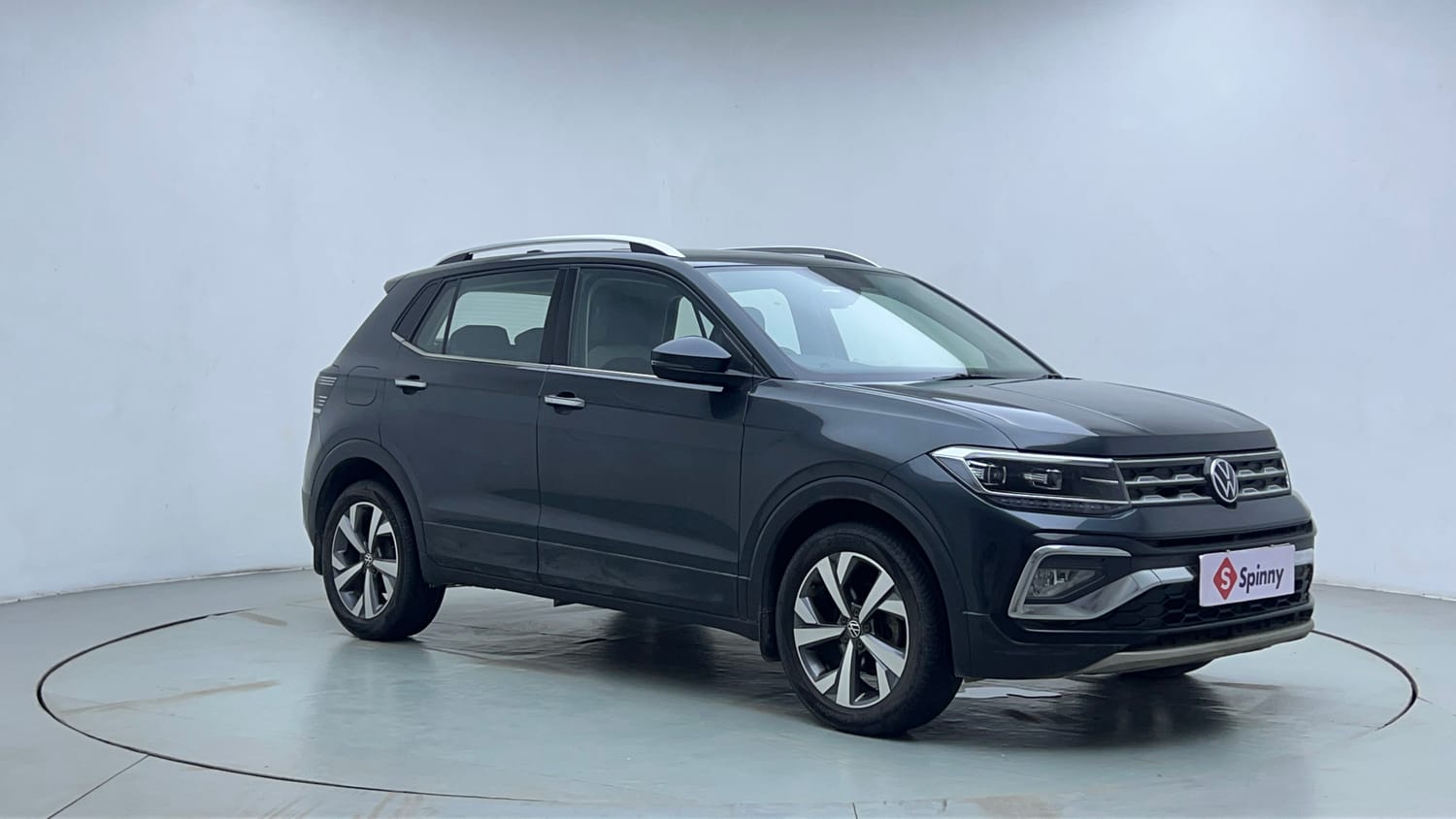 Used 2022 Volkswagen Taigun Topline 1.0 TSI AT Petrol Automatic exterior RIGHT FRONT CORNER VIEW