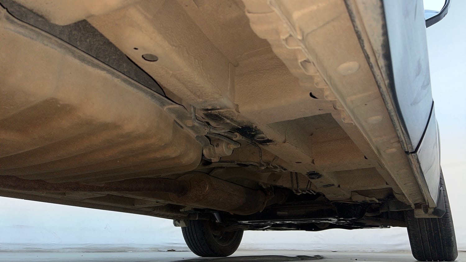 Used 2021 MG Motors Hector Sharp 1.5 Petrol CVT Petrol Automatic extra REAR RIGHT UNDERBODY VIEW