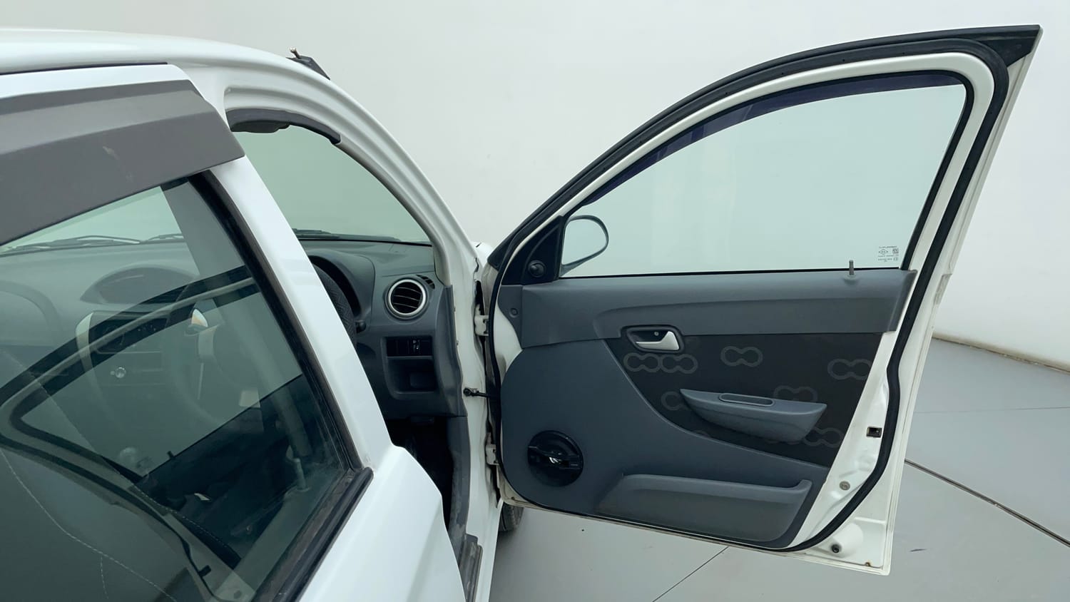 Used 2014 Maruti Suzuki Alto 800 Lxi Petrol Manual interior RIGHT FRONT DOOR OPEN VIEW