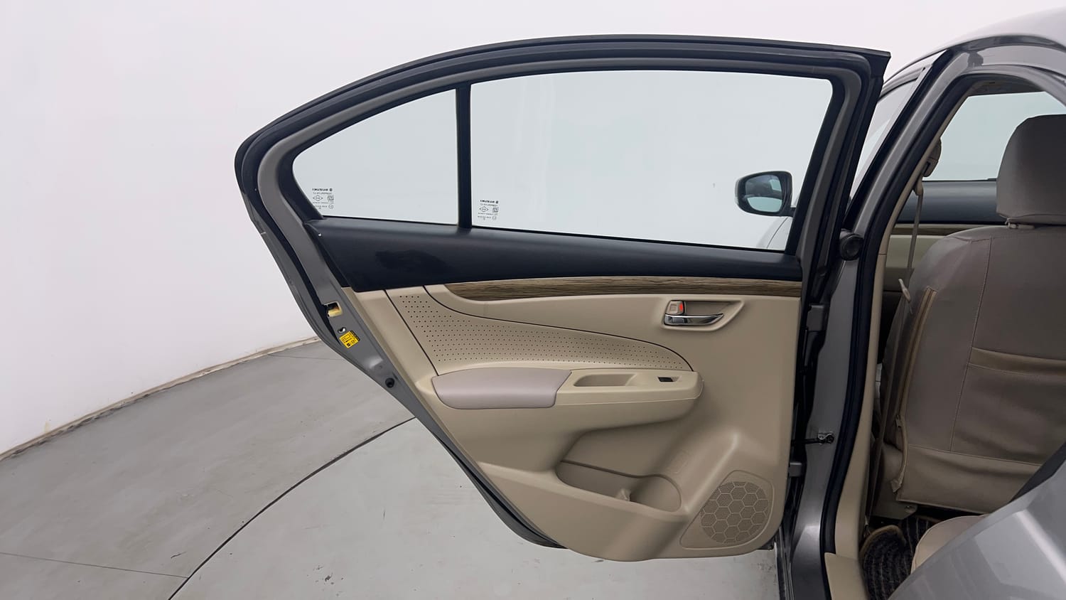 Used 2018 Maruti Suzuki Ciaz Delta Hybrid 1.5 Petrol Manual interior LEFT REAR DOOR OPEN VIEW