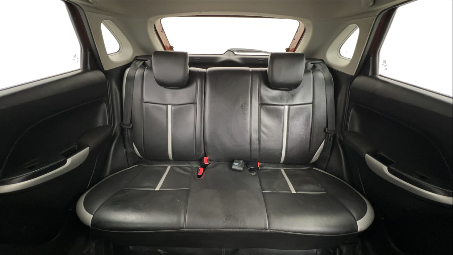 Used 2018 Maruti Suzuki Baleno Delta 1.2 Petrol Manual interior REAR SEAT CONDITION VIEW