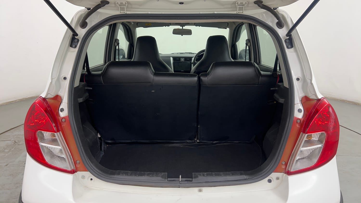 Used 2019 Maruti Suzuki Celerio X Zxi (O) AMT Petrol Automatic interior DICKY INSIDE VIEW