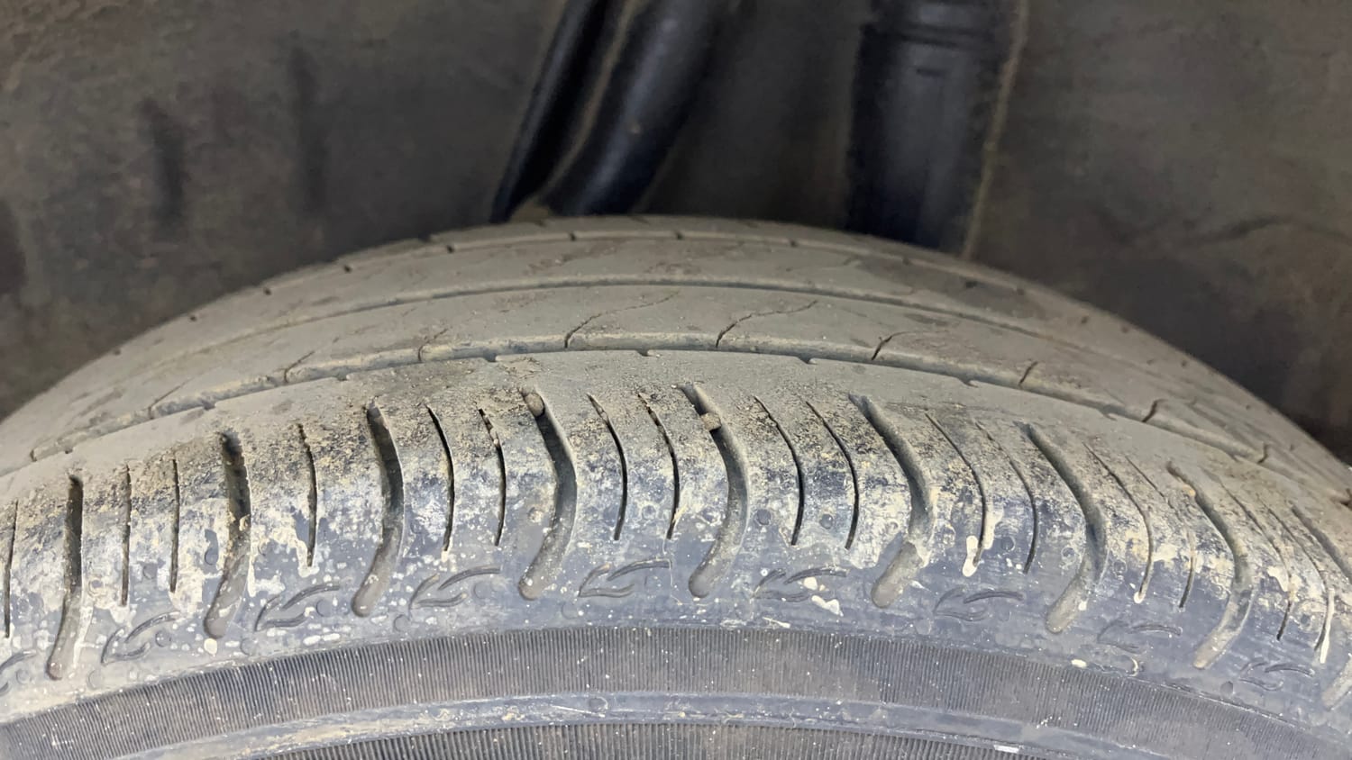 Used 2018 Honda Amaze 1.2 VX i-VTEC Petrol Manual tyres LEFT REAR TYRE TREAD VIEW