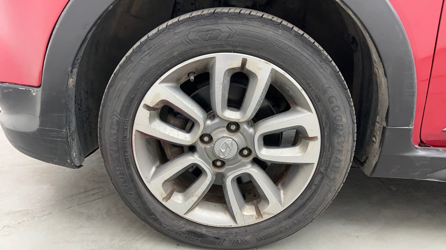 Used 2017 Hyundai i20 Active 1.2 SX Petrol Manual tyres LEFT FRONT TYRE RIM VIEW