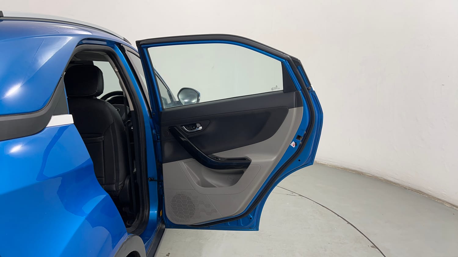 Used 2018 Tata Nexon XZ Diesel Diesel Manual interior RIGHT REAR DOOR OPEN VIEW