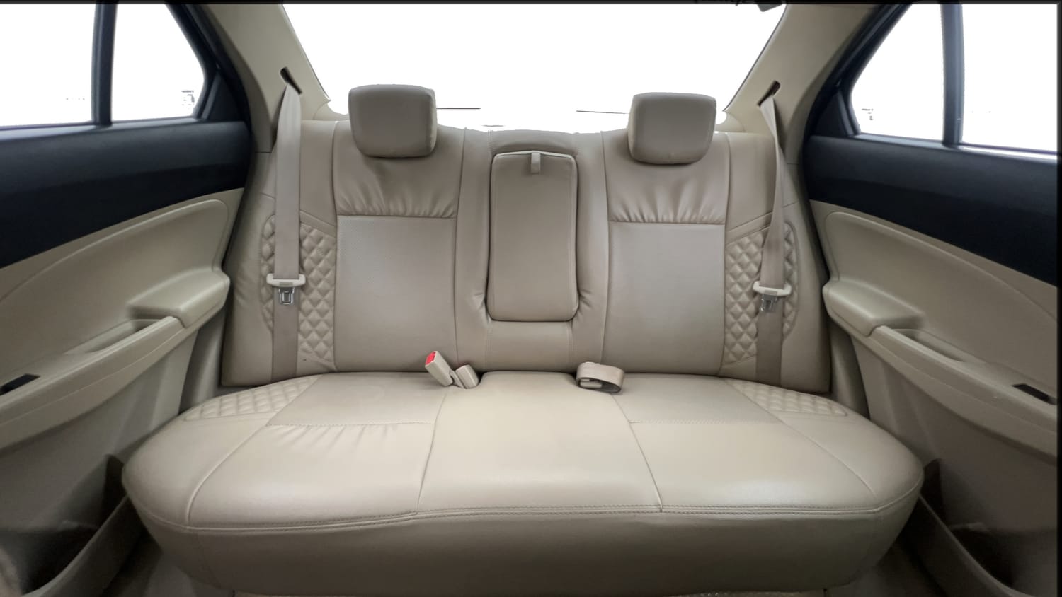 Used 2019 Maruti Suzuki Dzire VXi Petrol Manual interior REAR SEAT CONDITION VIEW