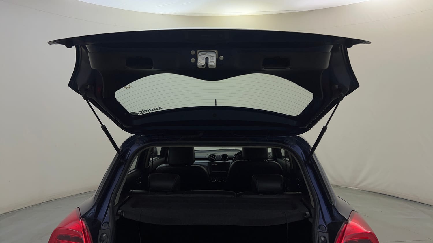 Used 2018 Maruti Suzuki Swift ZXi AMT Petrol Automatic interior DICKY DOOR OPEN VIEW
