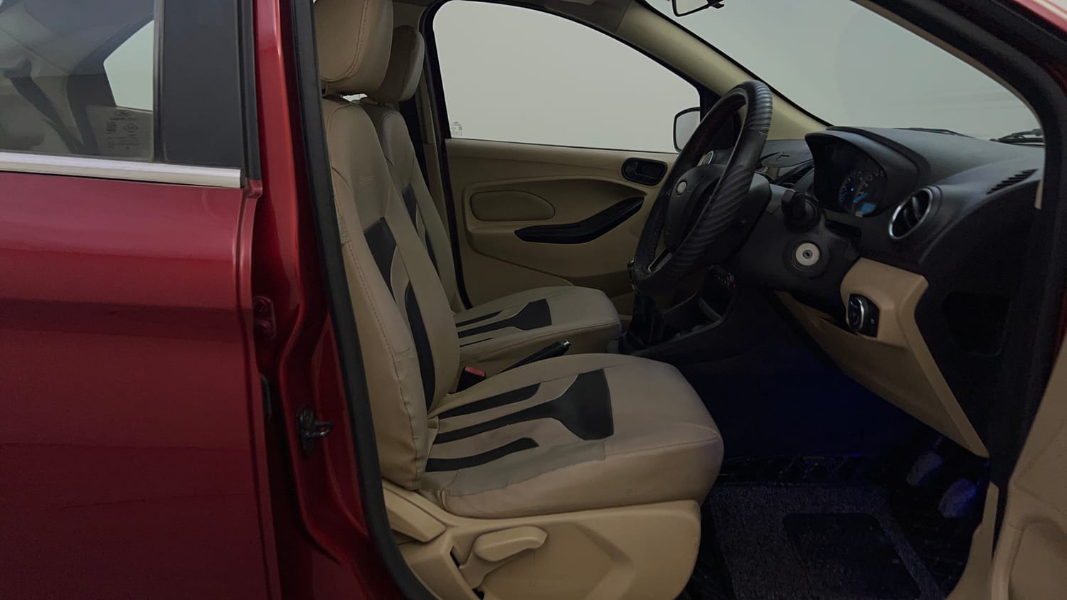 Used 2018 Ford Figo Aspire Titanium 1.2 Ti-VCT Diesel Manual interior RIGHT SIDE FRONT DOOR CABIN VIEW