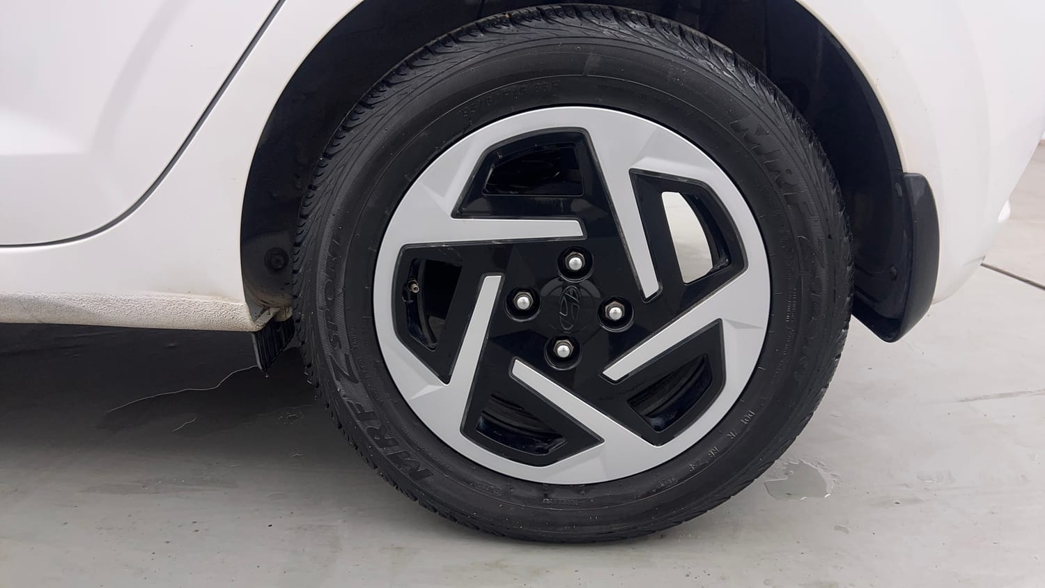 Used 2023 Hyundai Grand i10 Nios Sportz 1.2 Kappa VTVT Petrol Manual tyres LEFT REAR TYRE RIM VIEW