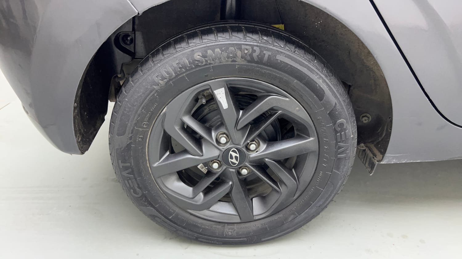 Used 2021 Hyundai Grand i10 Nios Sportz 1.2 Kappa VTVT Petrol Manual tyres RIGHT REAR TYRE RIM VIEW