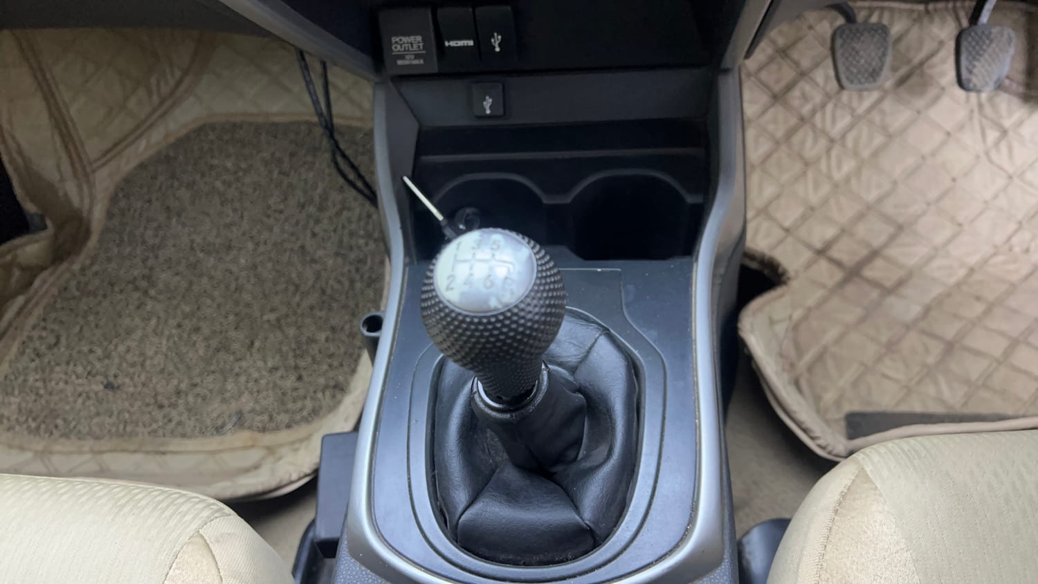 Used 2017 Honda City V Diesel Diesel Manual interior GEAR  KNOB VIEW