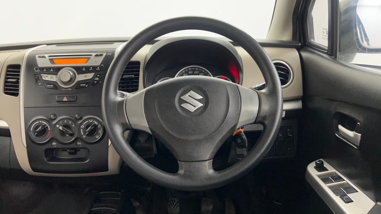Used 2014 Maruti Suzuki Wagon R VXI Petrol Manual interior STEERING VIEW