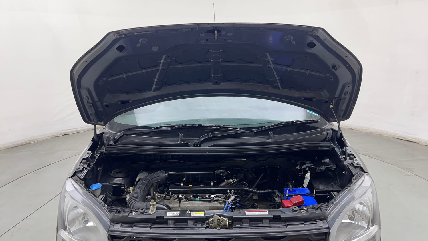 Used 2019 Maruti Suzuki Wagon R 1.0 VXi 1.0 Petrol Manual engine ENGINE & BONNET OPEN FRONT VIEW
