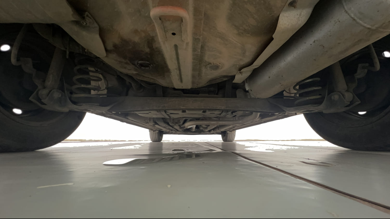 Used 2018 Hyundai Elite i20 Sportz 1.2 Petrol Manual extra REAR UNDERBODY VIEW (TAKEN FROM REAR)