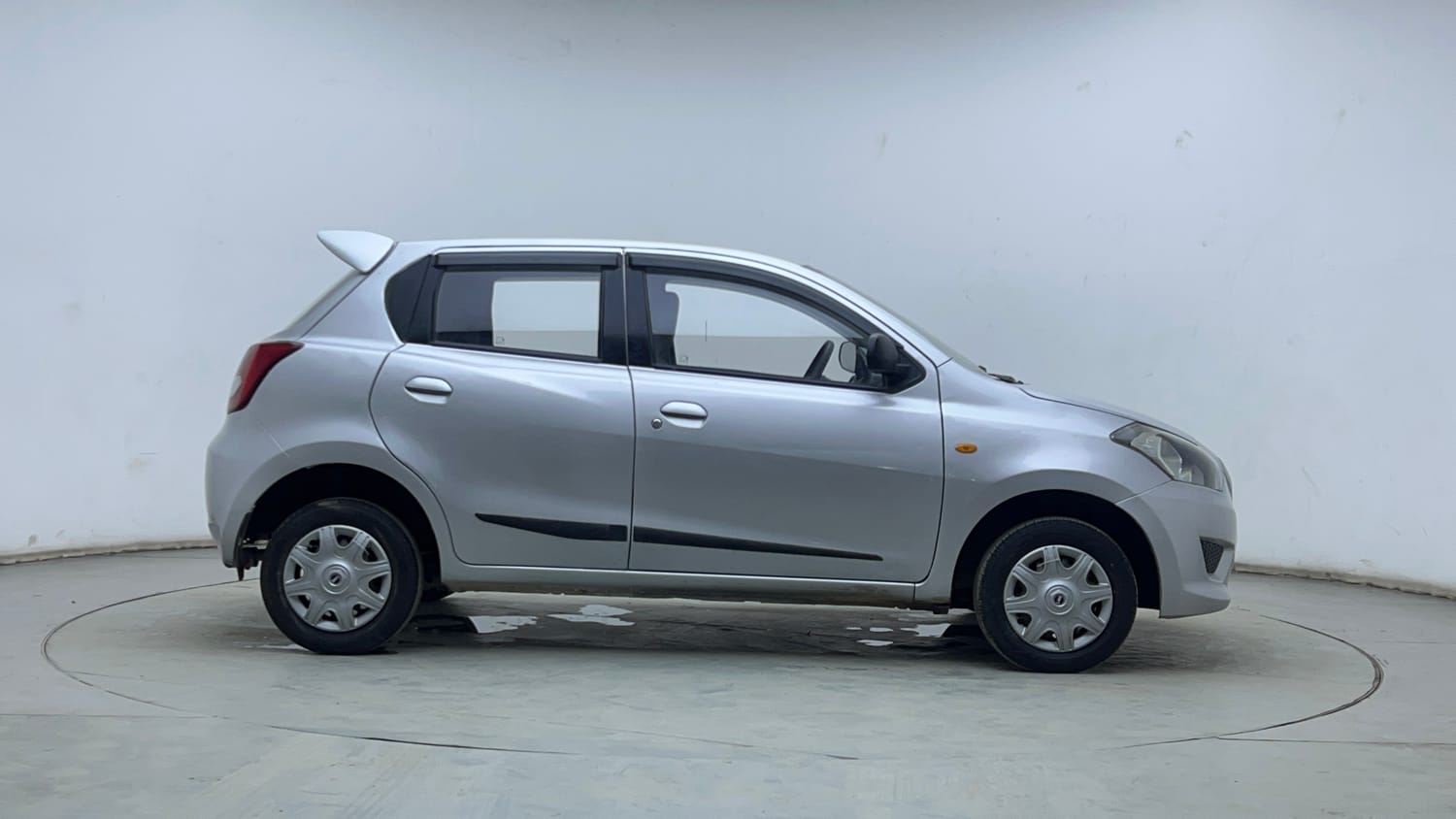Used 2014 Datsun GO T Petrol Manual exterior RIGHT SIDE VIEW