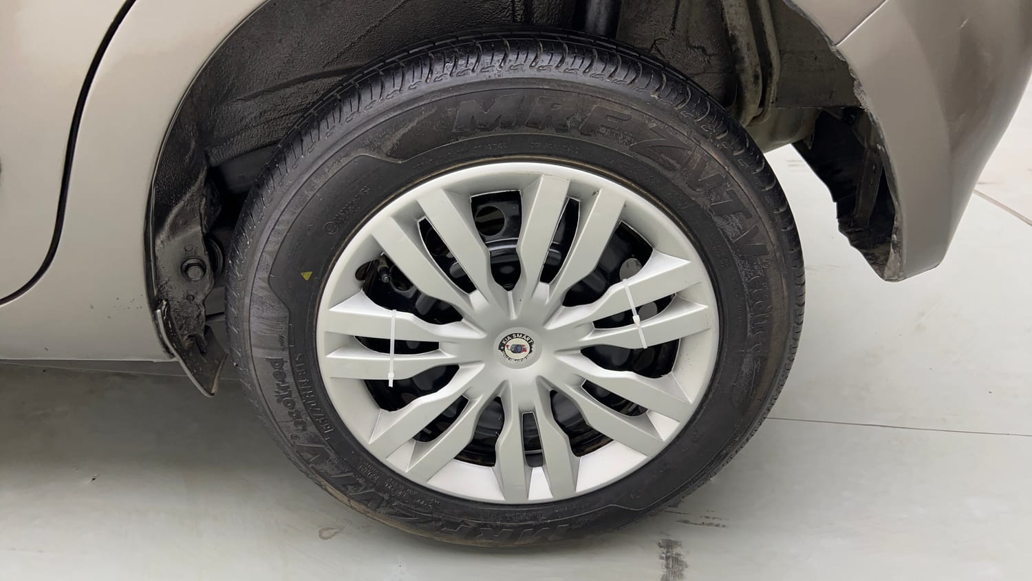 Used 2019 Maruti Suzuki Wagon R 1.0 VXi 1.0 Petrol Manual tyres LEFT REAR TYRE RIM VIEW