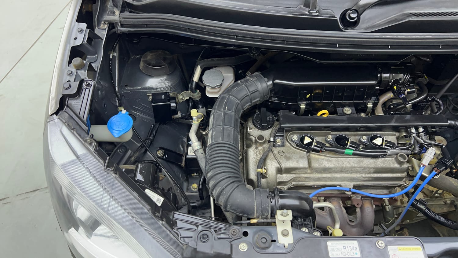 Used 2019 Maruti Suzuki Wagon R 1.0 VXi 1.0 Petrol Manual engine ENGINE RIGHT SIDE VIEW