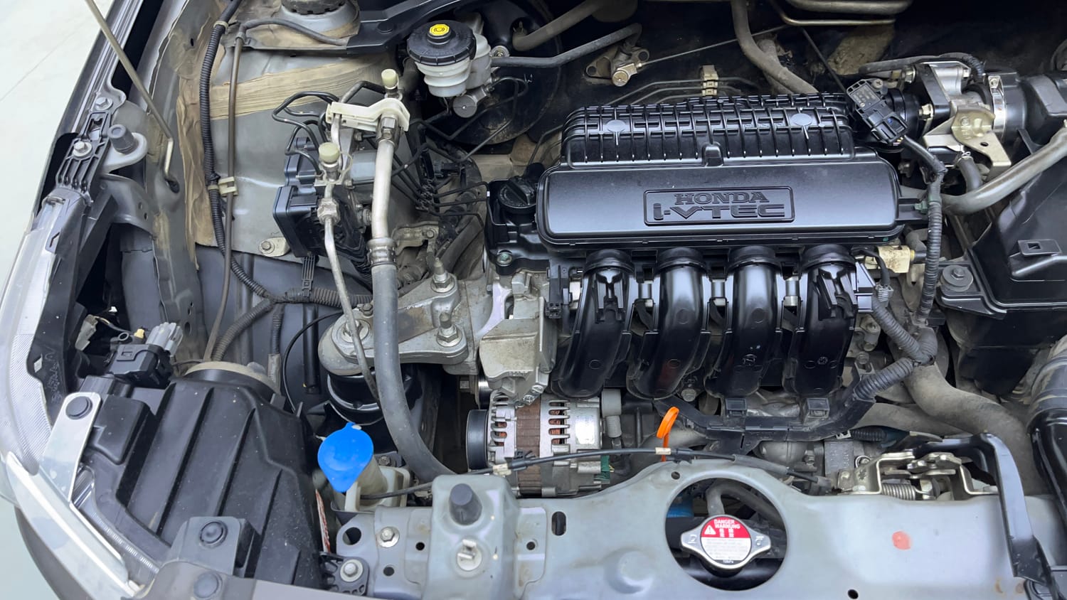 Used 2018 Honda Amaze 1.2 VX i-VTEC Petrol Manual engine ENGINE RIGHT SIDE VIEW