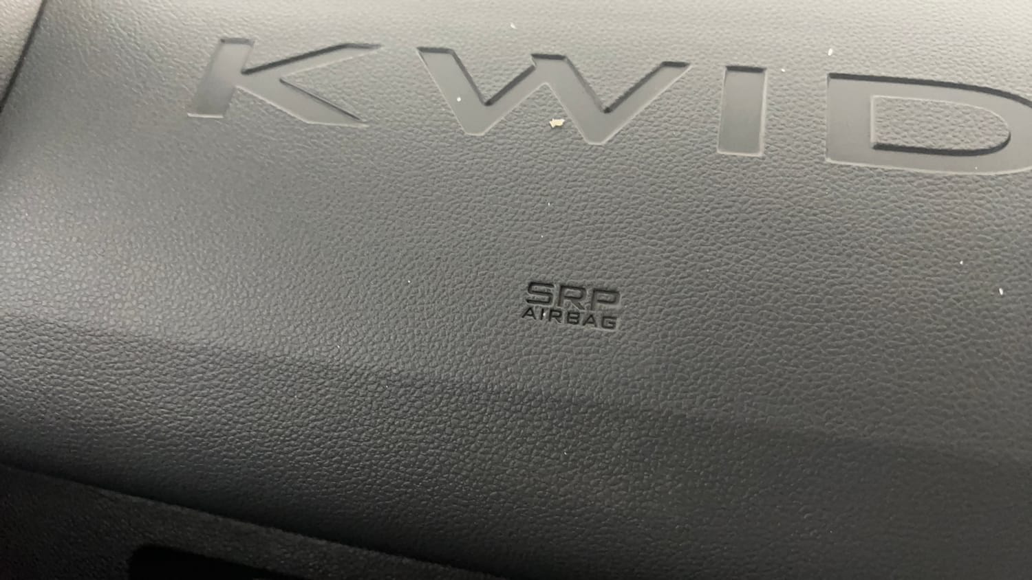 Used 2020 Renault Kwid 1.0 RXT Opt Petrol Manual top_features Airbags
