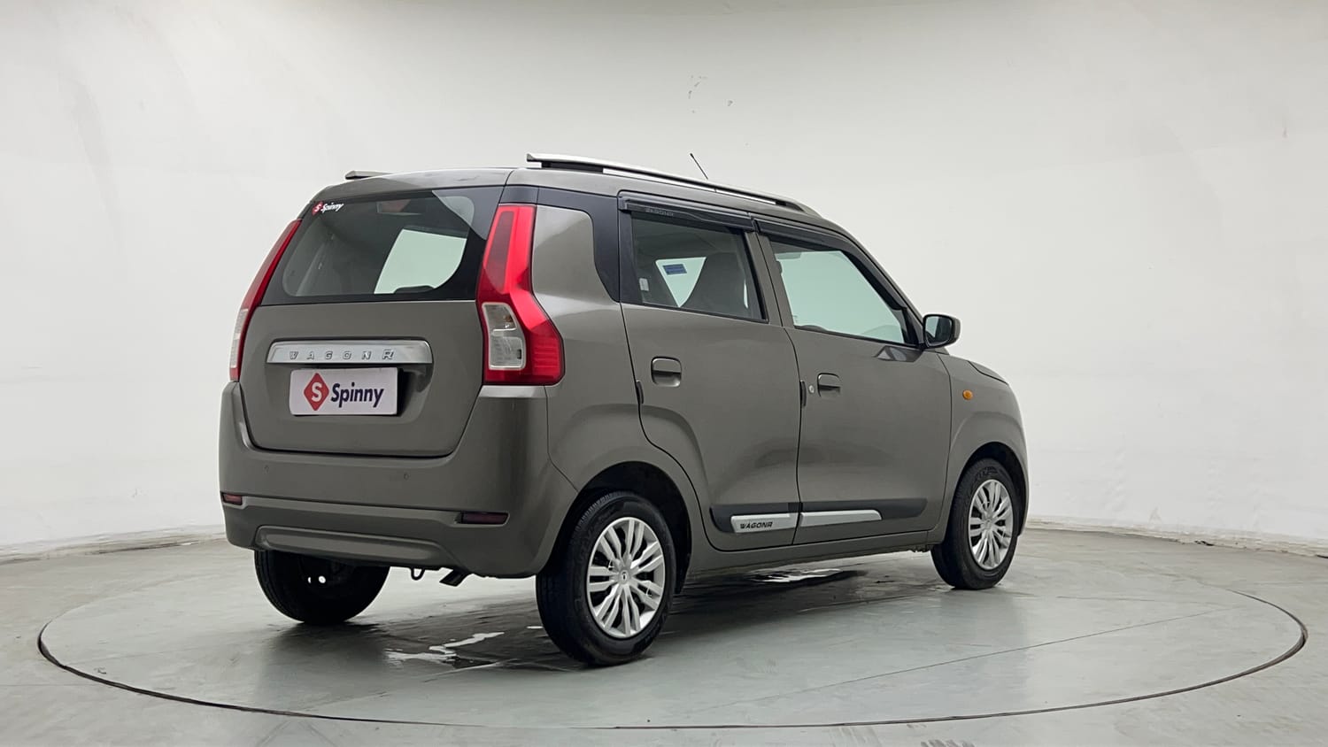 Used 2019 Maruti Suzuki Wagon R 1.0 VXi 1.0 Petrol Manual exterior RIGHT REAR CORNER VIEW