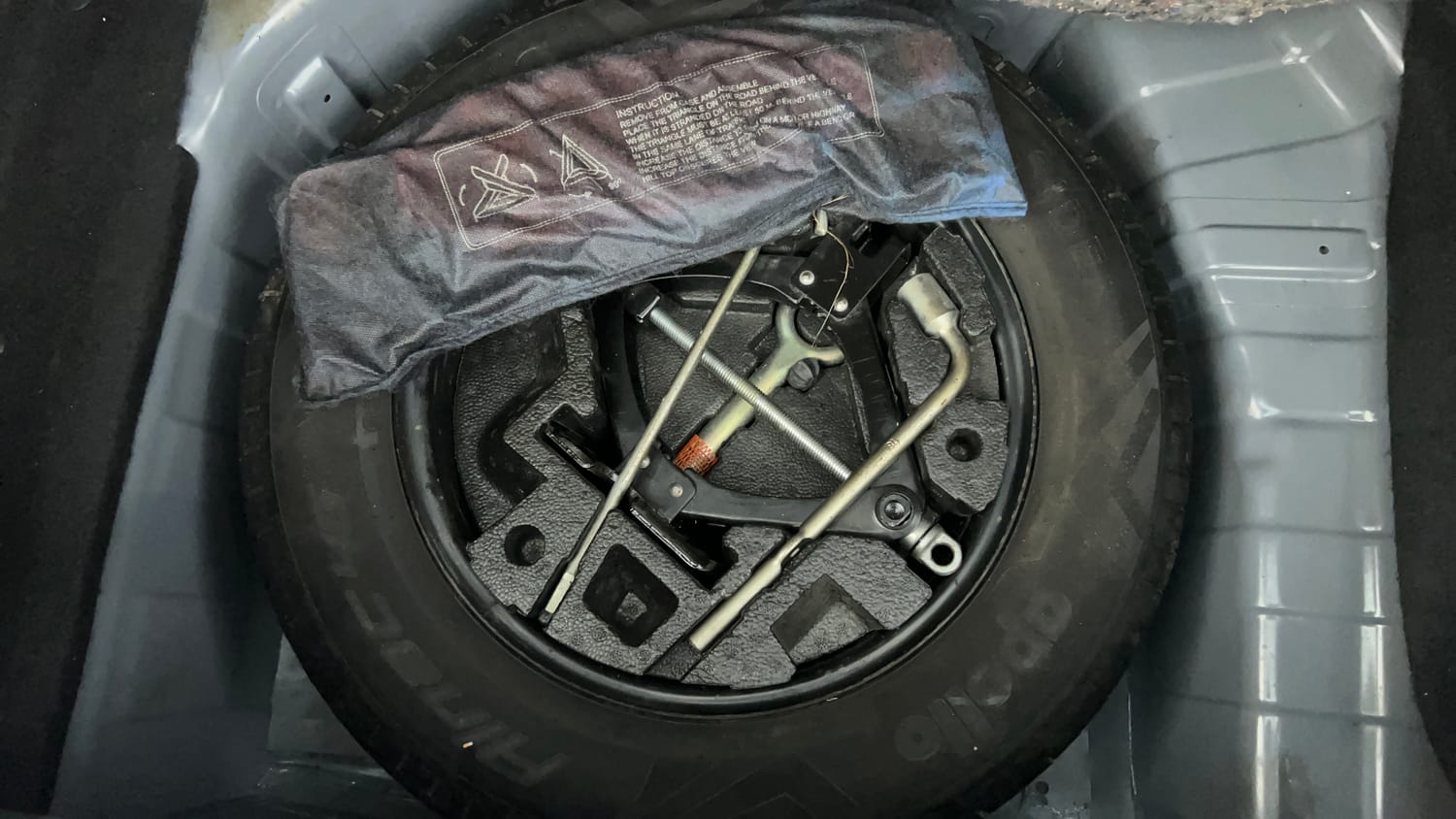 Used 2022 Tata Punch Pure Rhythm Pack MT Petrol Manual tyres SPARE TYRE VIEW