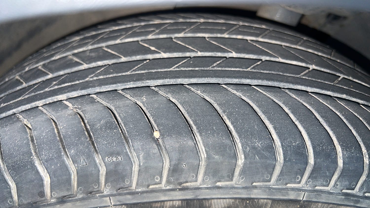 Used 2022 Volkswagen Taigun Topline 1.0 TSI AT Petrol Automatic tyres LEFT FRONT TYRE TREAD VIEW