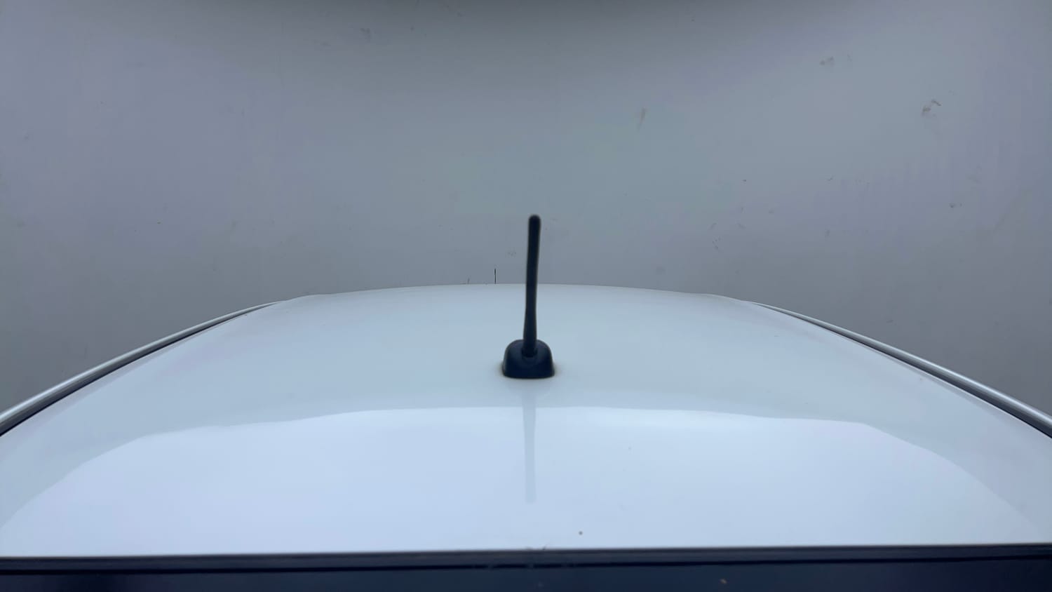 Used 2015 Maruti Suzuki Swift Dzire VXI Petrol Manual exterior EXTERIOR ROOF VIEW