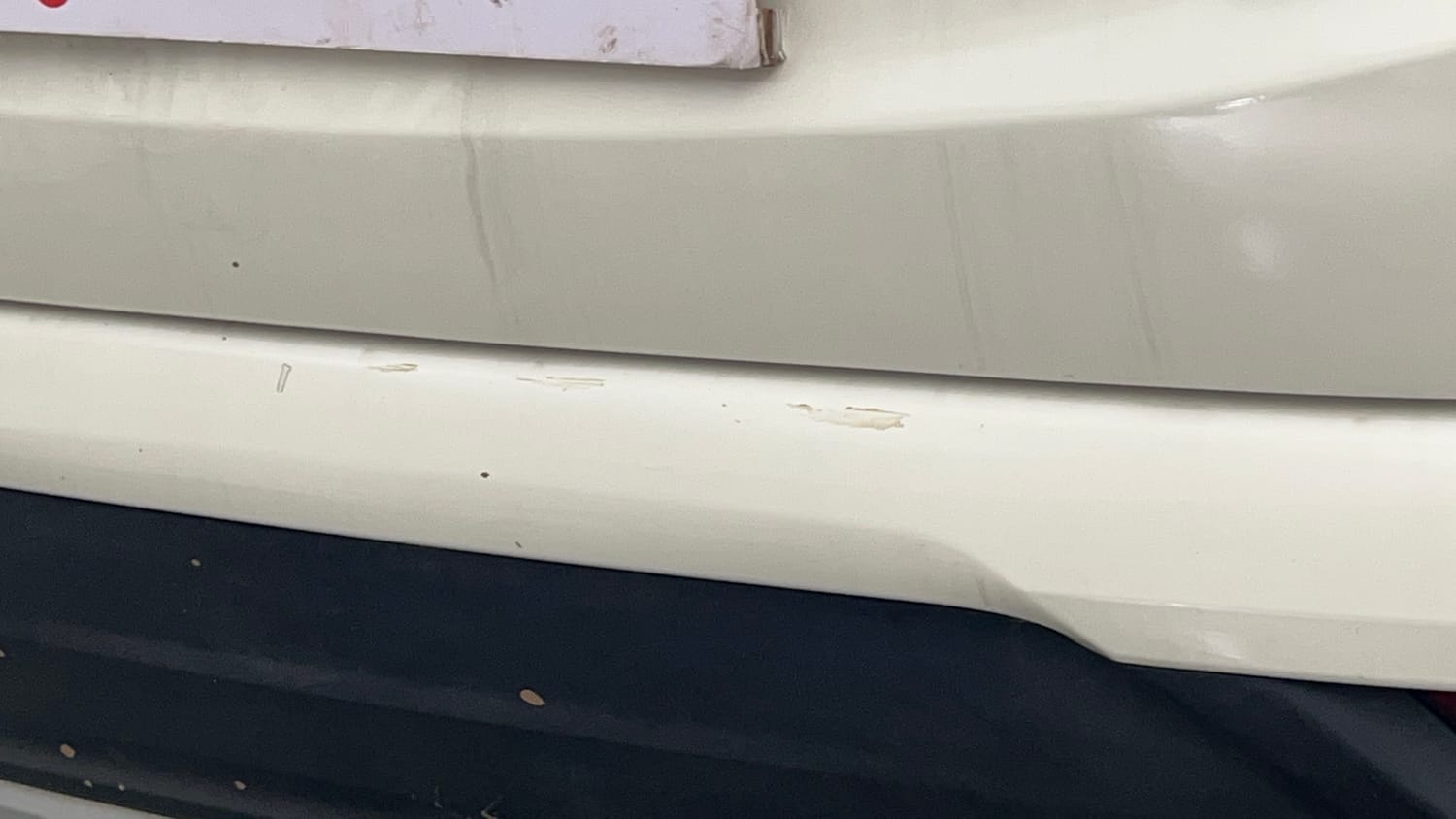 Used 2022 Mahindra XUV 300 W8 (O) 1.5 Diesel Diesel Manual dents MINOR SCRATCH