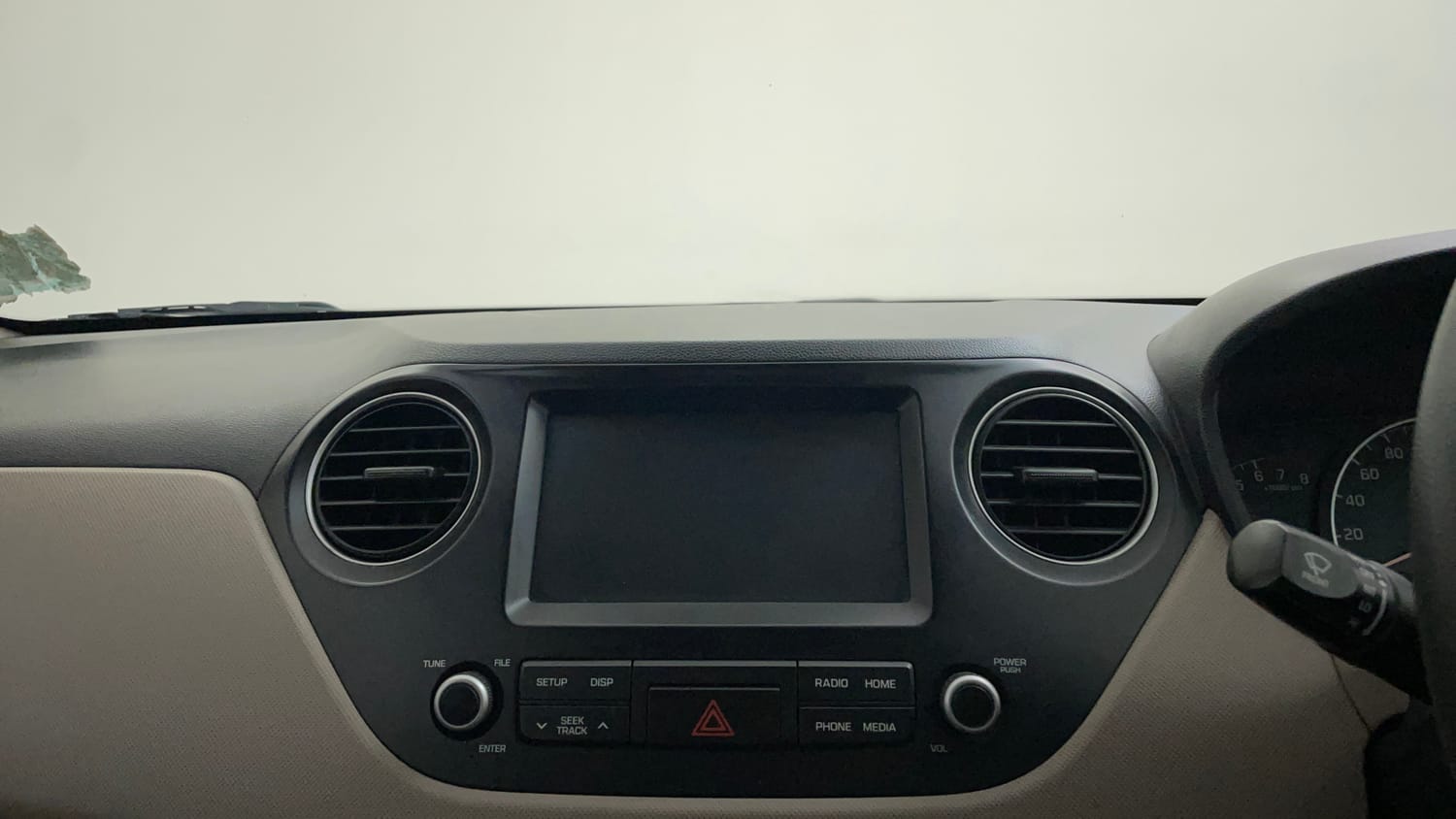 Used 2018 Hyundai Grand i10 Sportz AT 1.2 Kappa VTVT Petrol Automatic top_features Integrated (in-dash) music system