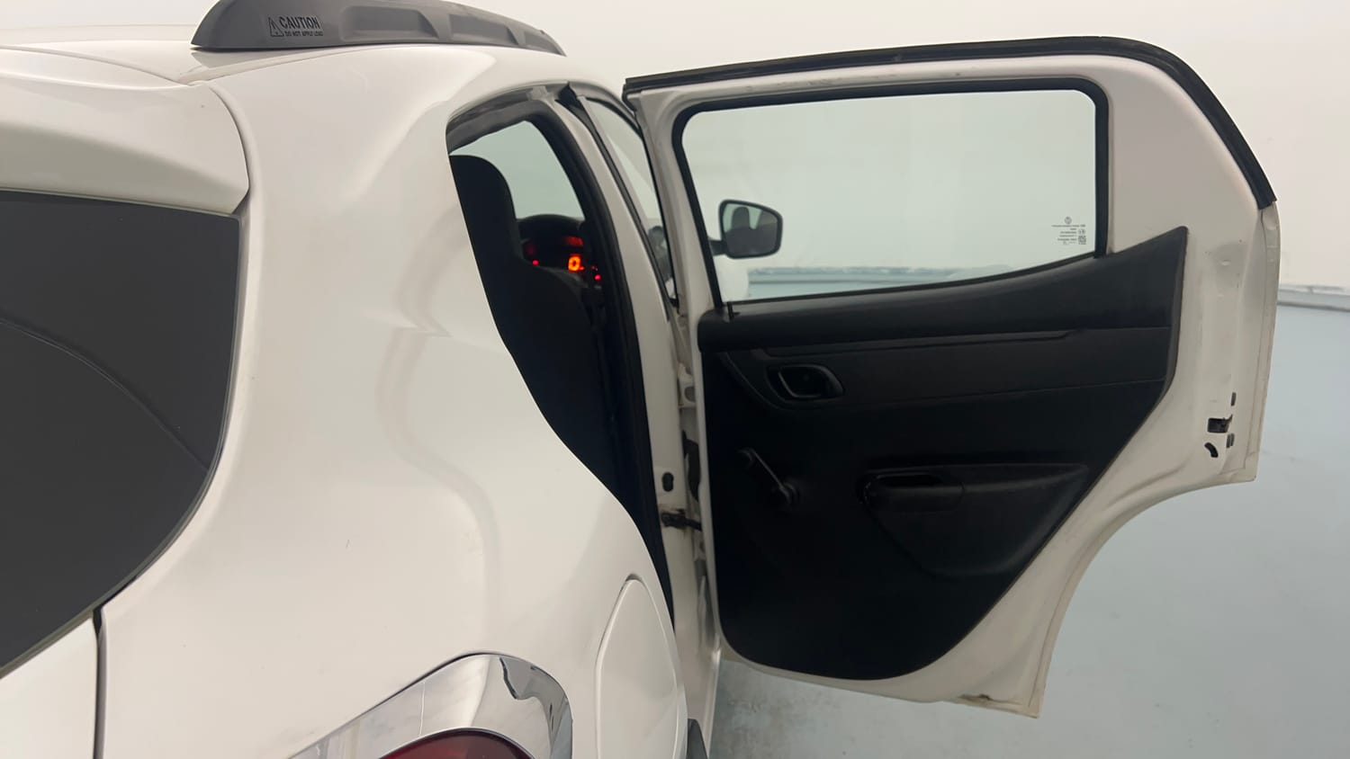 Used 2018 Renault Kwid RXT (O) 1.0 SCE Edition Petrol Manual interior RIGHT REAR DOOR OPEN VIEW