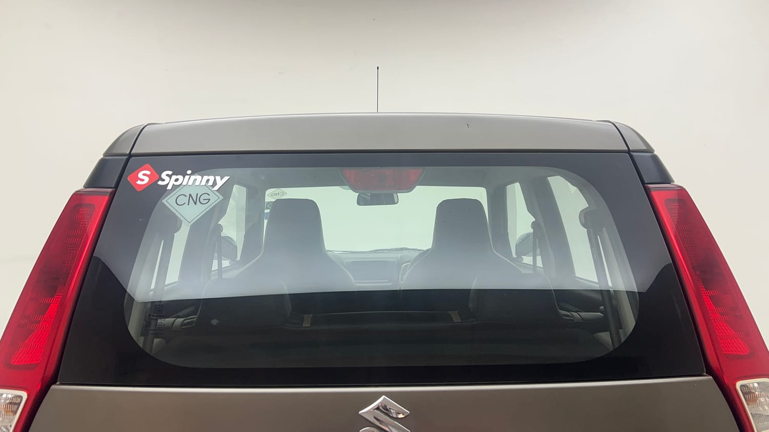 Used 2019 Maruti Suzuki Wagon R LXi 1.0 CNG Cng Manual exterior BACK WINDSHIELD VIEW