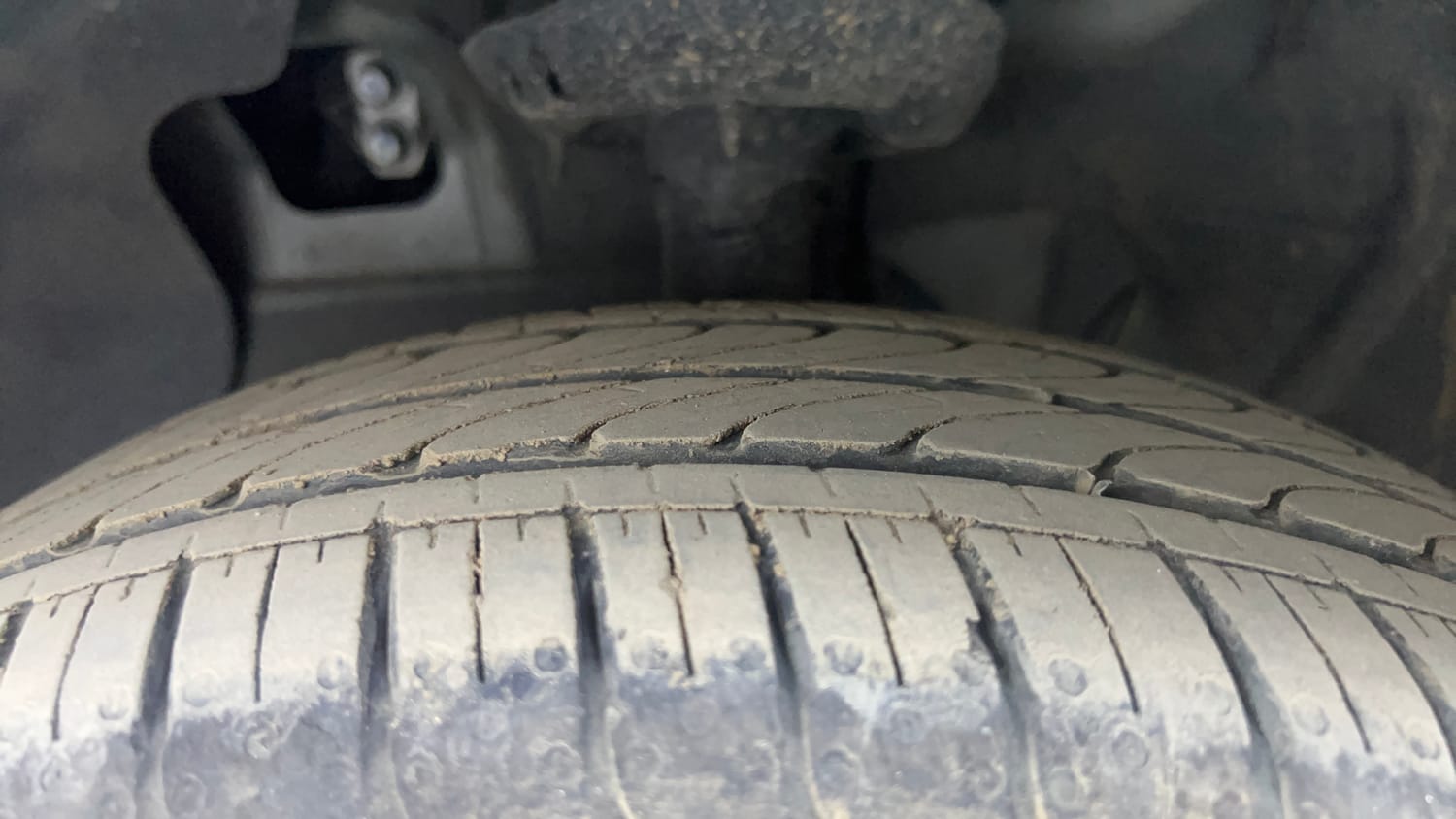 Used 2026 Hyundai Grand i10 Nios Asta 1.2 Kappa AMT Petrol Automatic tyres LEFT FRONT TYRE TREAD VIEW