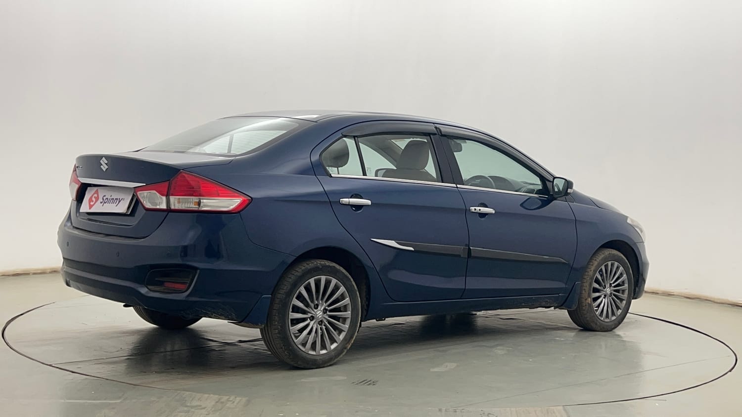 Used 2018 Maruti Suzuki Ciaz Alpha 1.4 MT Petrol Manual exterior RIGHT REAR CORNER VIEW