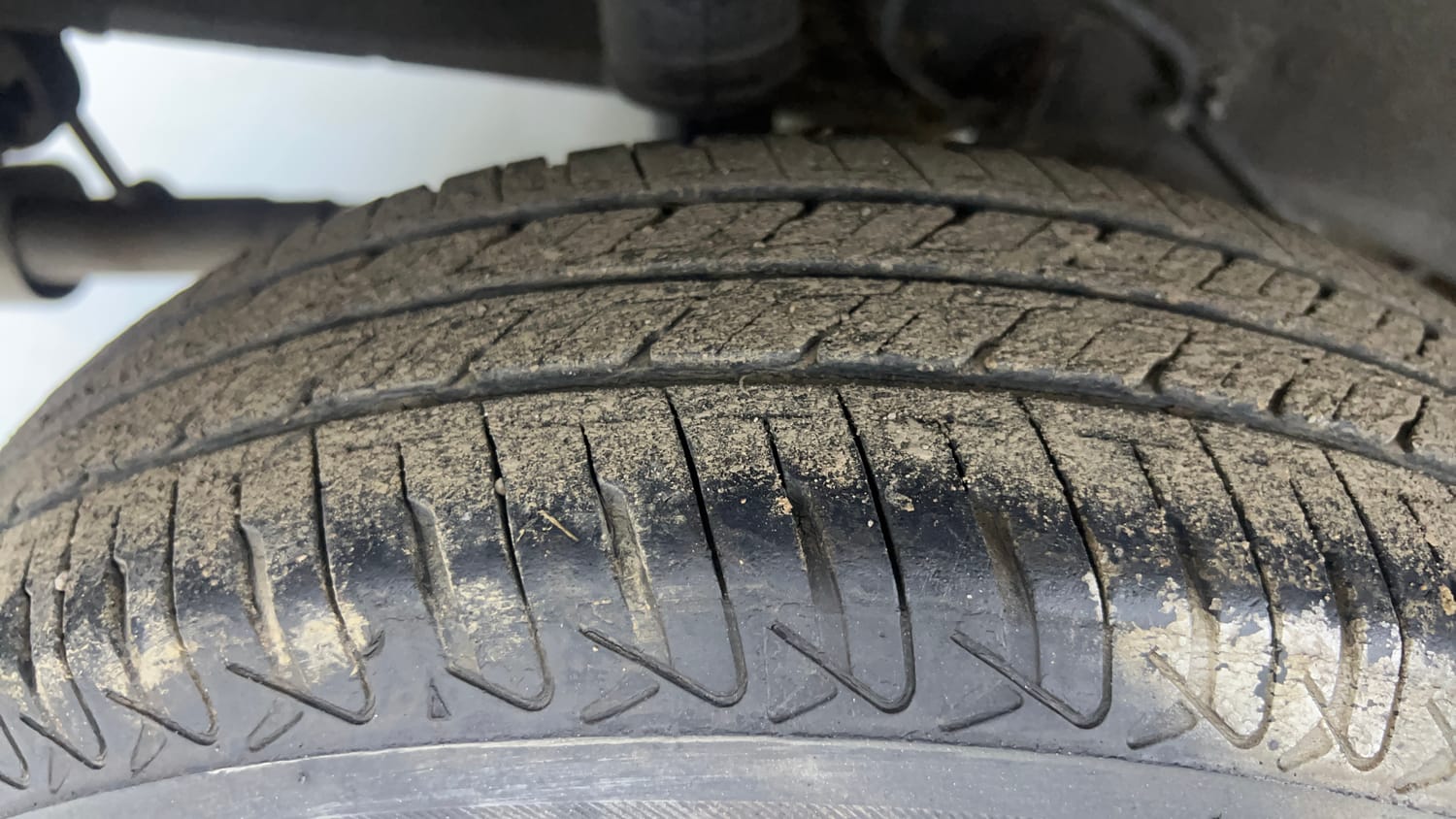 Used 2014 Datsun GO T Petrol Manual tyres RIGHT REAR TYRE TREAD VIEW