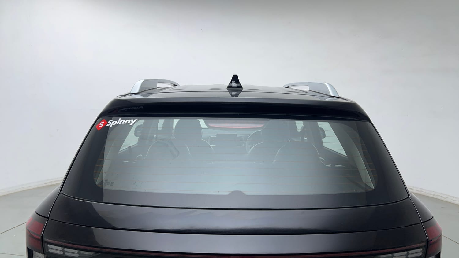 Used 2025 Hyundai Venue S Plus 1.2 Petrol MT Petrol Manual exterior BACK WINDSHIELD VIEW