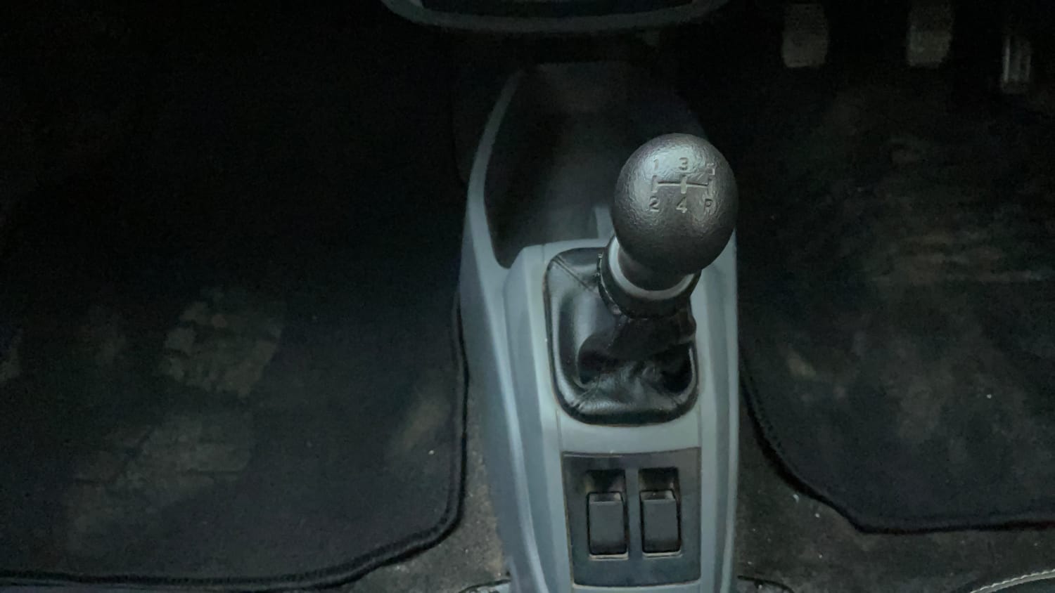 Used 2014 Maruti Suzuki Alto 800 Lxi Petrol Manual interior GEAR  KNOB VIEW