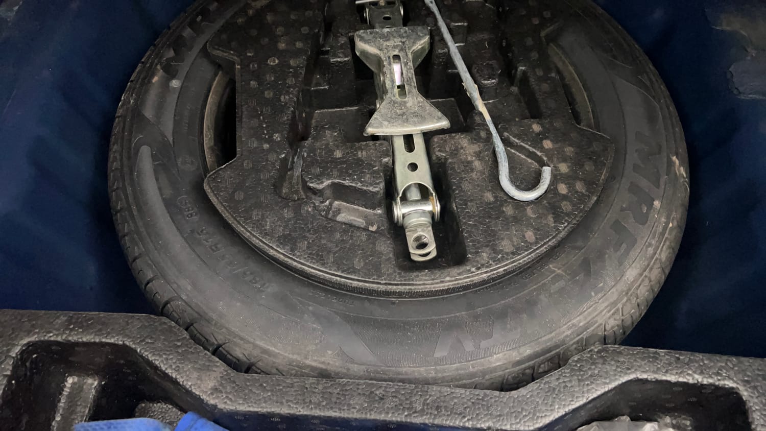 Used 2018 Maruti Suzuki Ciaz Alpha 1.4 MT Petrol Manual tyres SPARE TYRE VIEW
