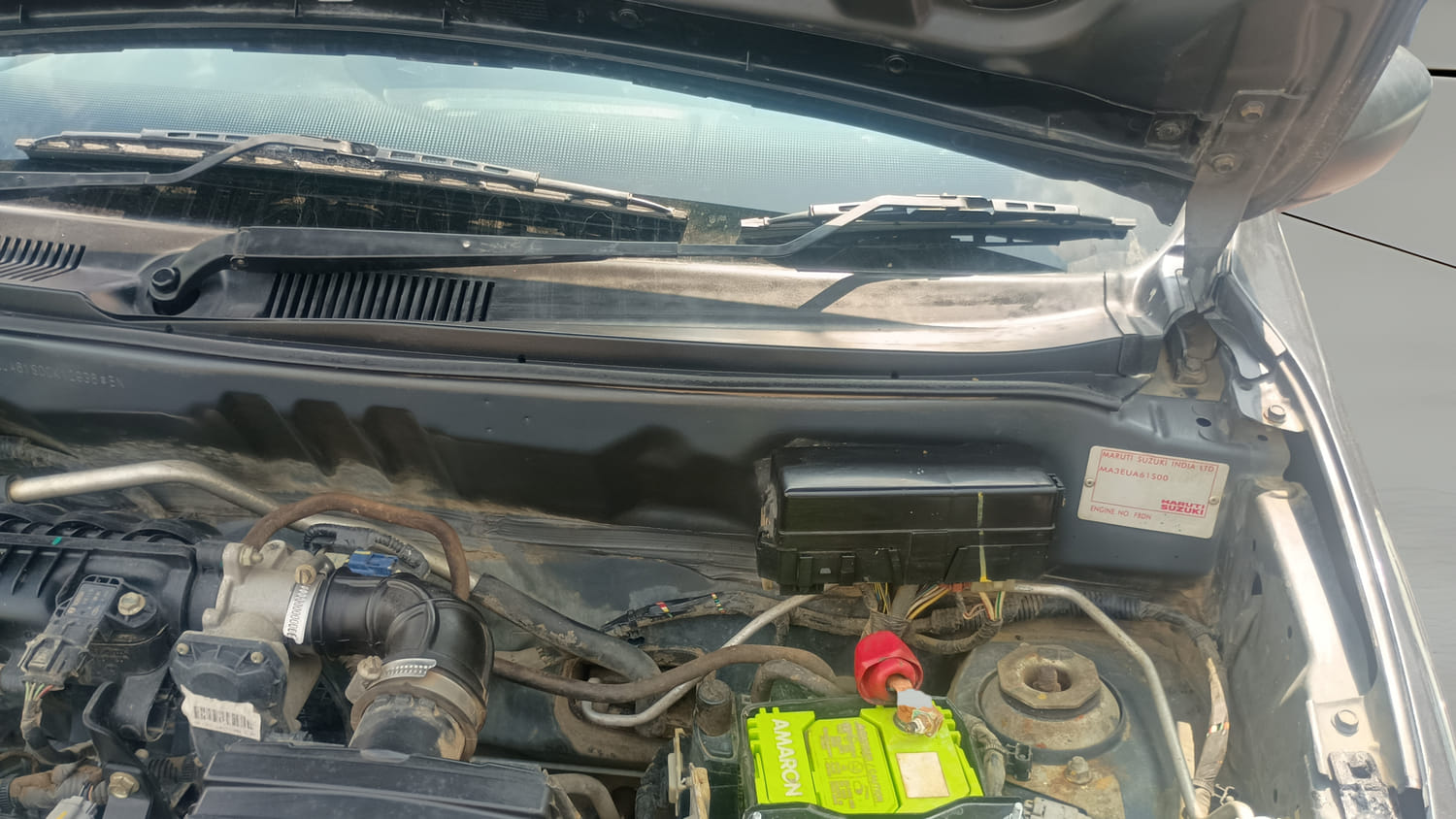Used 2022 Maruti Suzuki Alto 800 VXi Petrol Manual engine ENGINE LEFT SIDE HINGE & APRON VIEW