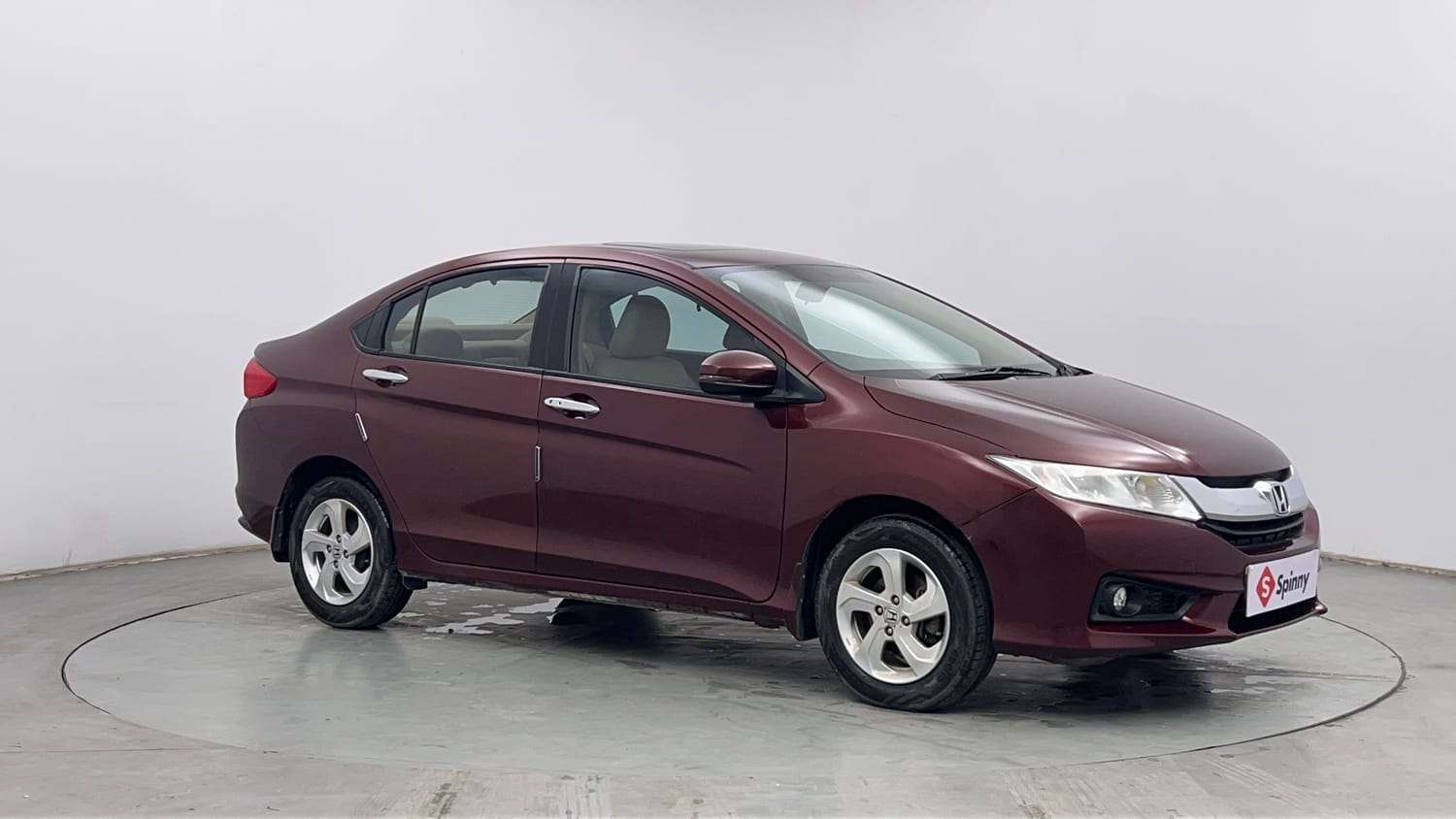 Used 2016 Honda City VX Petrol Manual exterior RIGHT FRONT CORNER VIEW