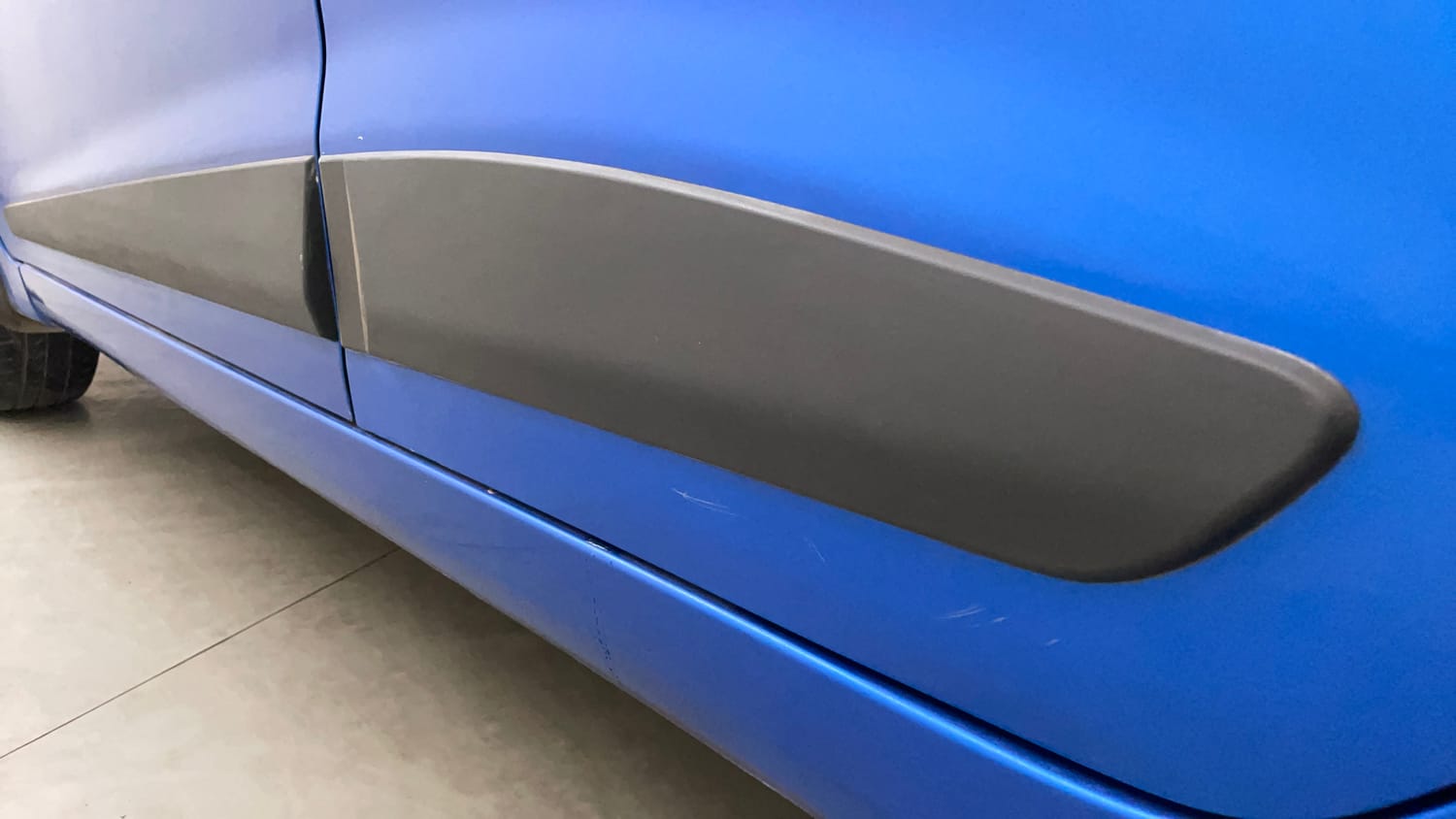 Used 2018 Hyundai Grand i10 Sportz AT 1.2 Kappa VTVT Petrol Automatic dents MINOR SCRATCH